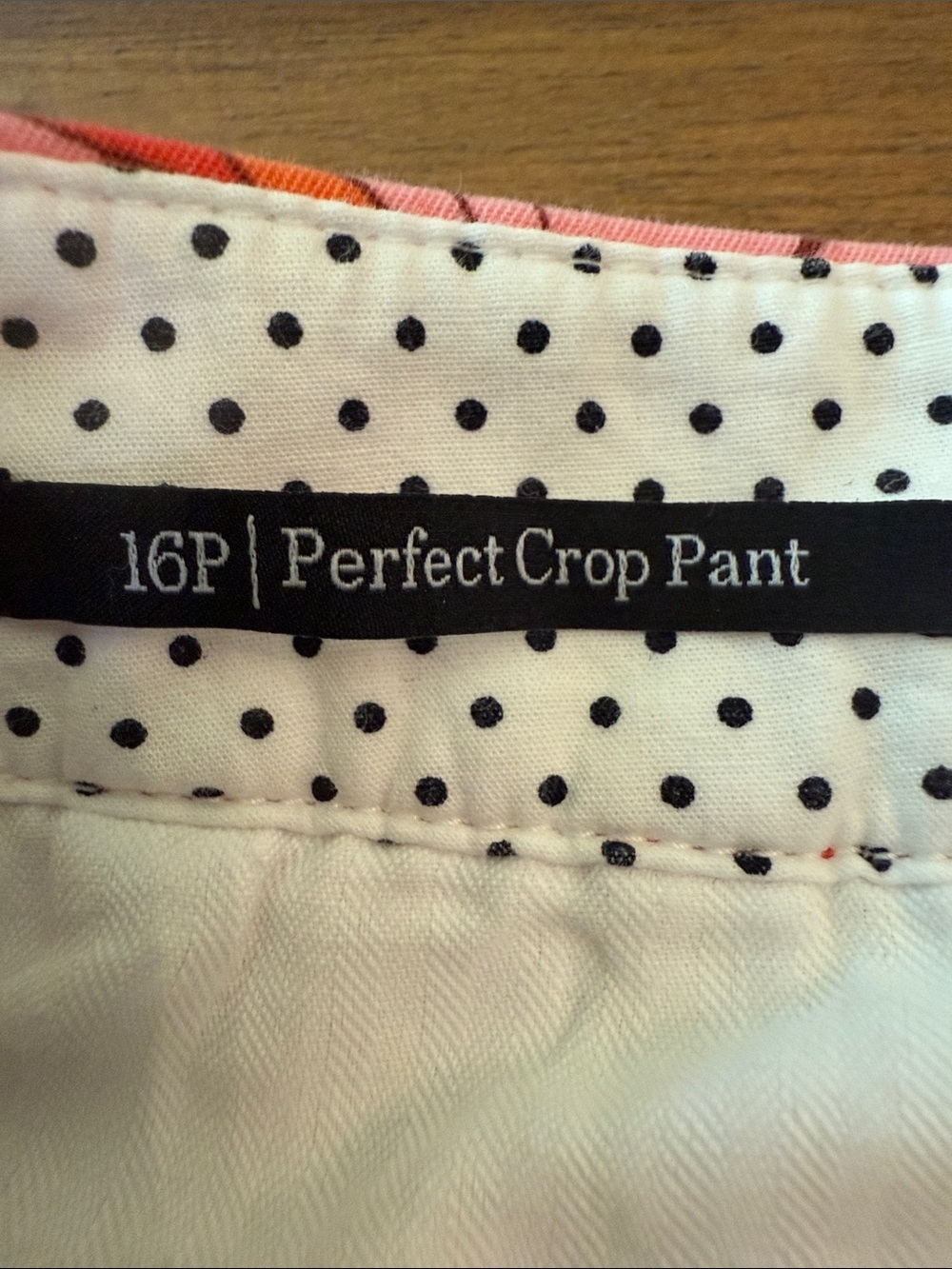 NWOT-Talbots Floral Capris in Pink, Orange and Red Size 16P - Picture 7 of 12
